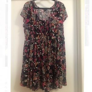 Flutter Sleeve Pleated Floral Dress